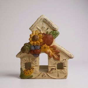 🧼 Rustic Cream Candle Holder with Floral Accents